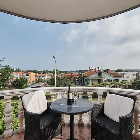 Apartment Car Umag 3 Exterior photo